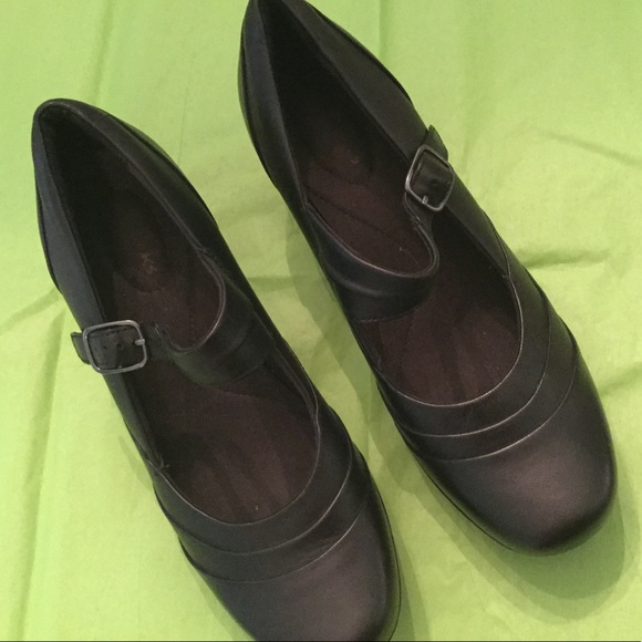 clarks black mary janes